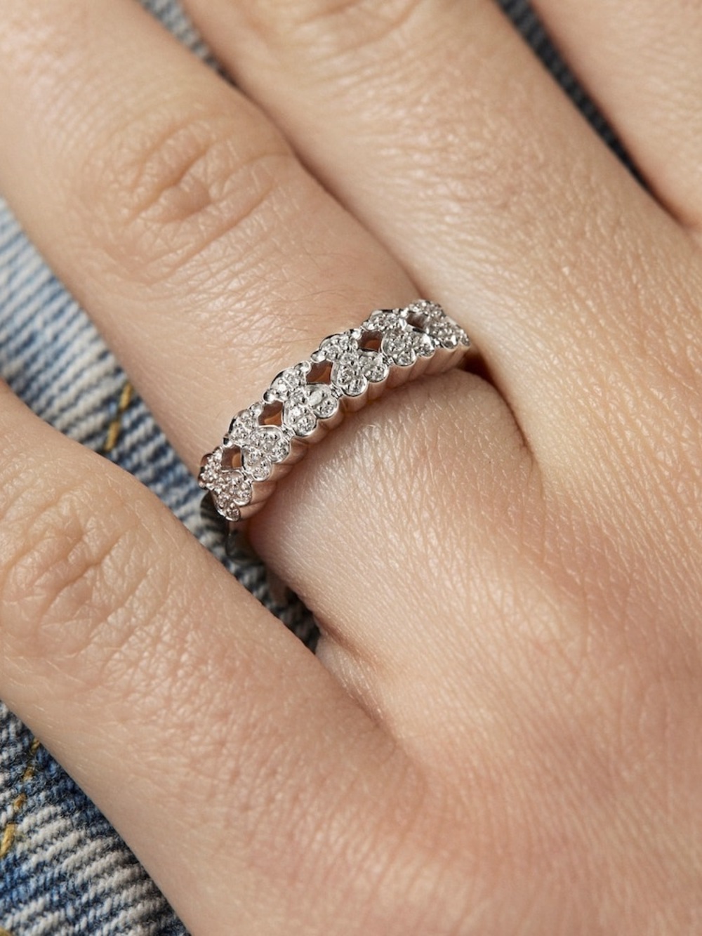 Tous ring bear motif